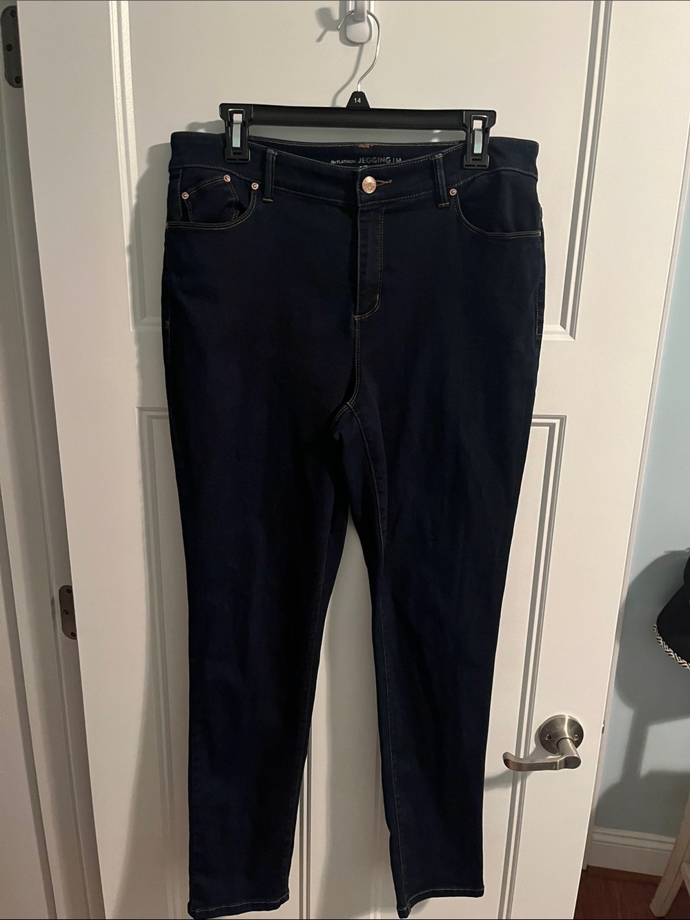Chico's Dark Navy Stretch Jeggings